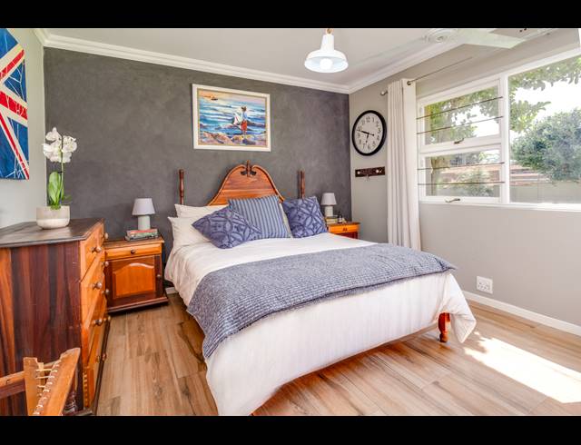 6 BEDROOM HOUSE FOR SALE IN ROBIN HILLS